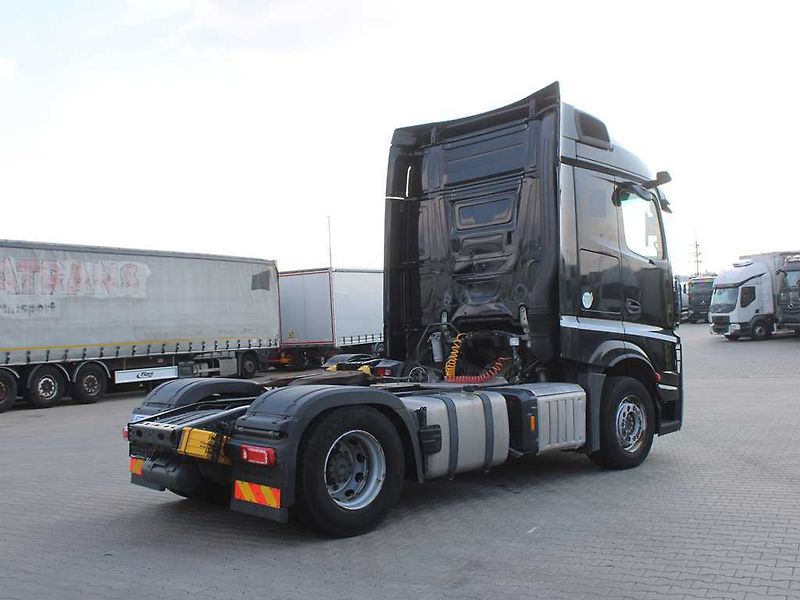 Mercedes-Benz Actros 1853, GIGASPACE, RETARDER, NAV - fotka 3 z 20