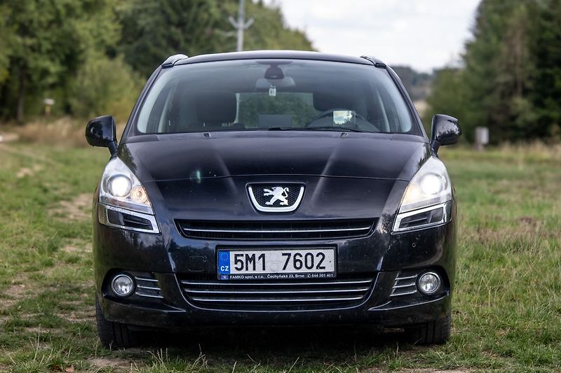 Peugeot 5008 - fotka 2 z 36