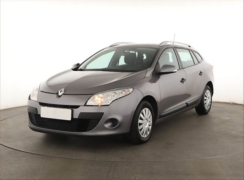 Renault Mégane (2011) 1.6 16V, nová STK, servisované - fotka 2 z 11
