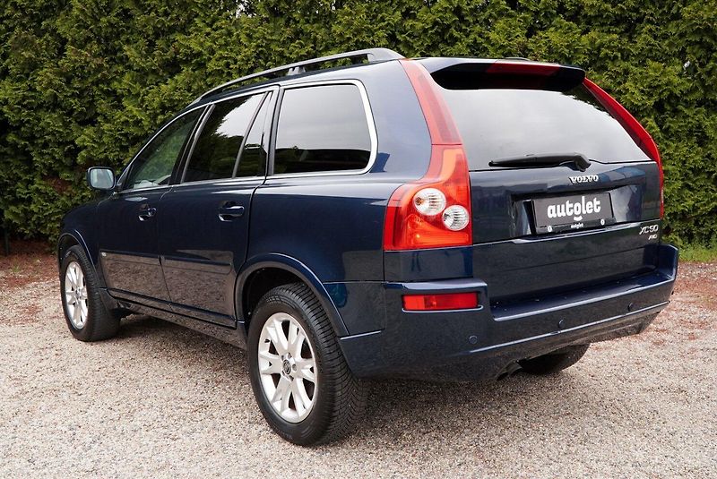 Volvo XC90 2.4 D5 120kw - fotka 10 z 29