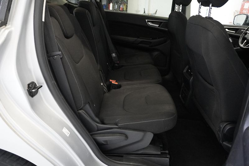 Ford S-MAX 2.0 TDCi TITANIUM 4X4 7 MÍST - fotka 31 z 32