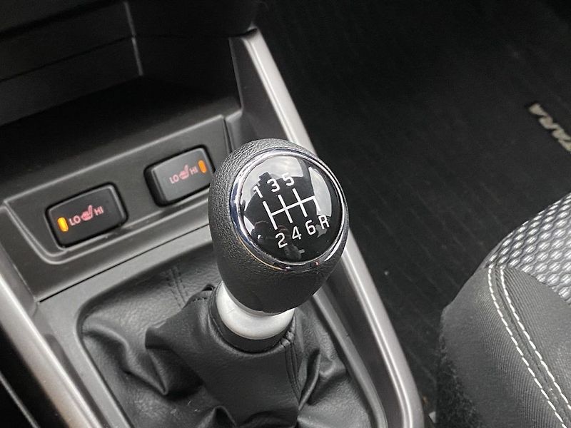 Suzuki Vitara 1.4iJET, ČR-1m, 4x4, Premium - fotka 26 z 33