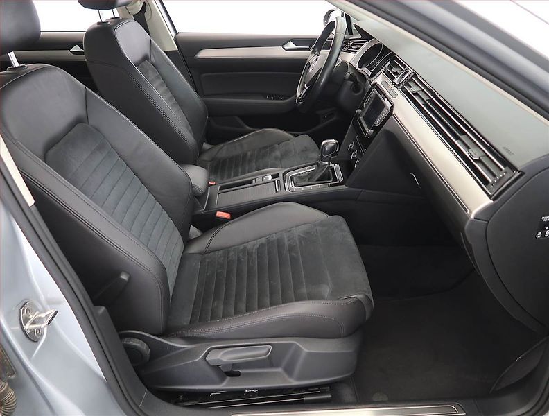 Volkswagen Passat (2016) Business 2.0 TDI, Automat - fotka 9 z 23