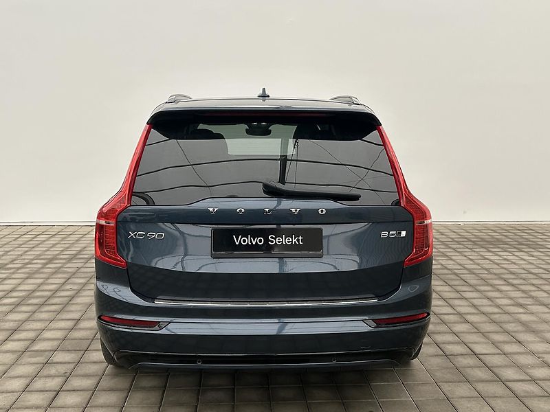 Volvo XC90 2.0 B5 4x4 ULTIMATE - fotka 6 z 30