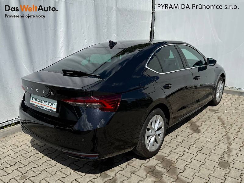 Škoda Octavia (2025) 1.5 TSI 110 kW e-Tec Top Selec - fotka 2 z 23