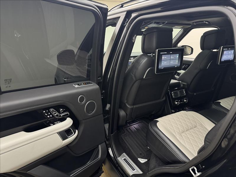 Land Rover Range Rover 5,0 405kW SV OVERFINCH DPH HUD - fotka 39 z 53