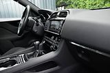 Jaguar F-Pace (2017) 2.0D  DPH - náhled 12