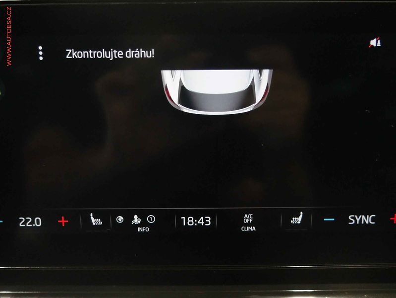 Škoda Octavia (2020) 2.0TDi, ČR, LED, park.čidla - fotka 16 z 27