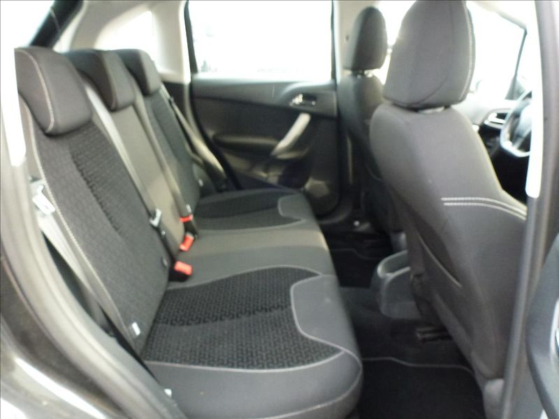 Citroën C3 1,4 i Black Edition - fotka 23 z 48