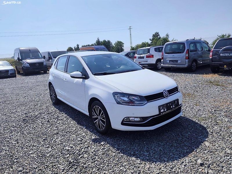 Volkswagen Polo (2016) - fotka 8 z 36