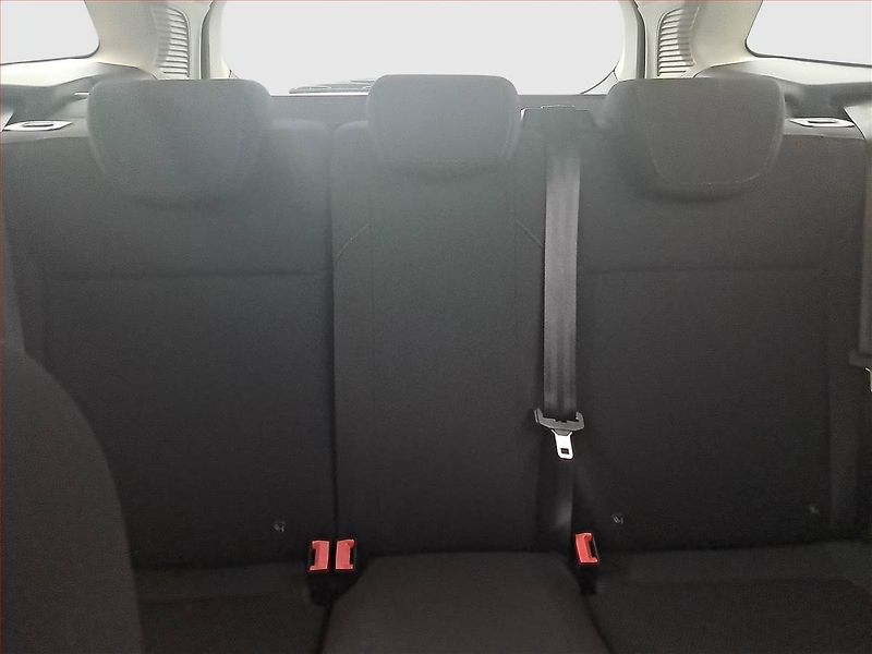 Ford Focus (2015) 1.6 TDCi, Serv.kniha - fotka 10 z 15