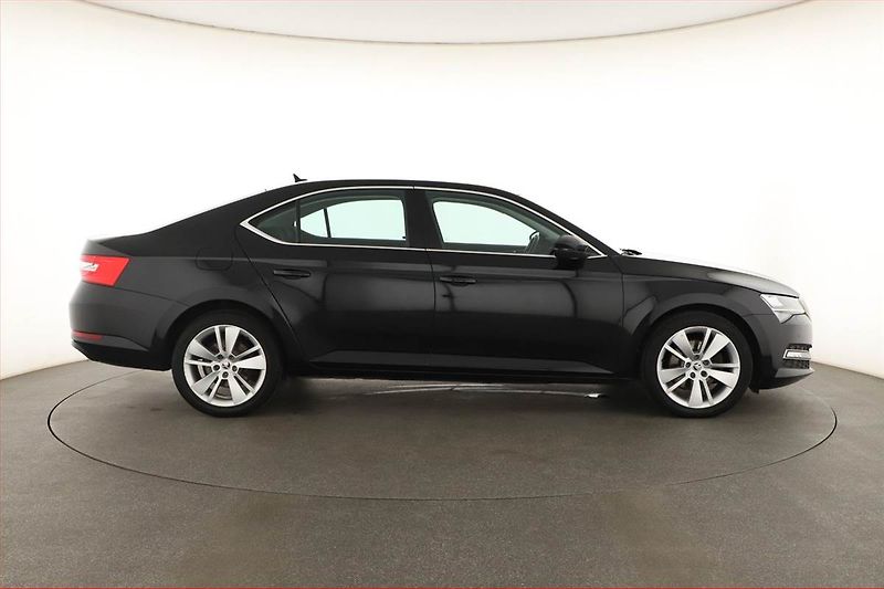 Škoda Superb (2020) Style 2.0 TDI, Automat, ČR - fotka 6 z 19