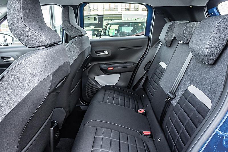 Citroën C3 (2026) 1,2 MAX Turbo benzín 100k+ ZIM - fotka 14 z 25