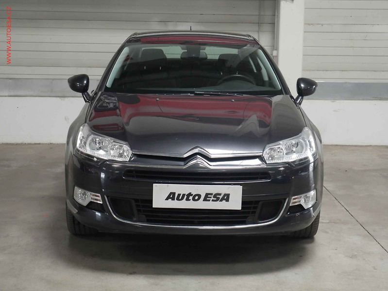 Citroën C5 (2012) 2.0 HDi, Exclusive - fotka 2 z 21