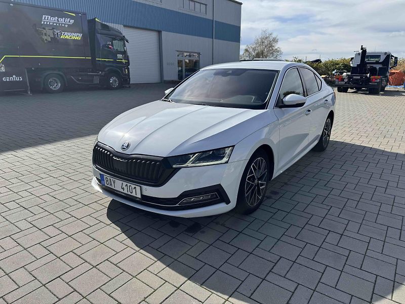 Škoda Octavia (2021) 2.0 TDI DSG Sport Packet - fotografie inzerátu