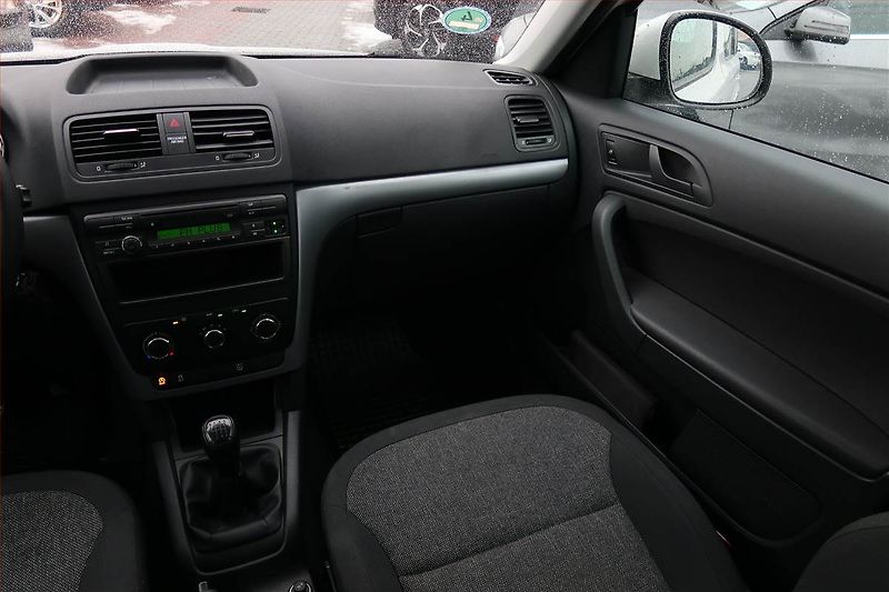 Škoda Yeti (2016) 1.2 TSI - fotka 8 z 14