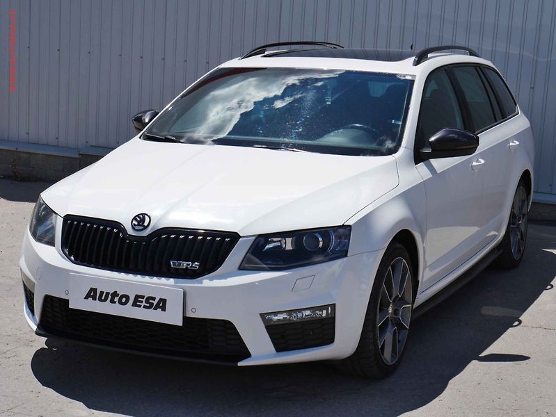 Škoda Octavia (2014) 2.0TDi, DSG, navi, bixen - fotka 3 z 21
