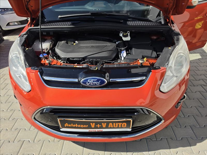 Ford C-MAX 1,6 1 110KW Titanium - fotka 39 z 40