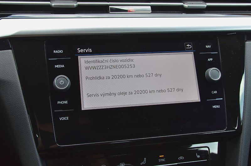 Volkswagen Arteon (2022) 1.5 TSi 110kW R-LINE / ČR  - fotka 37 z 42