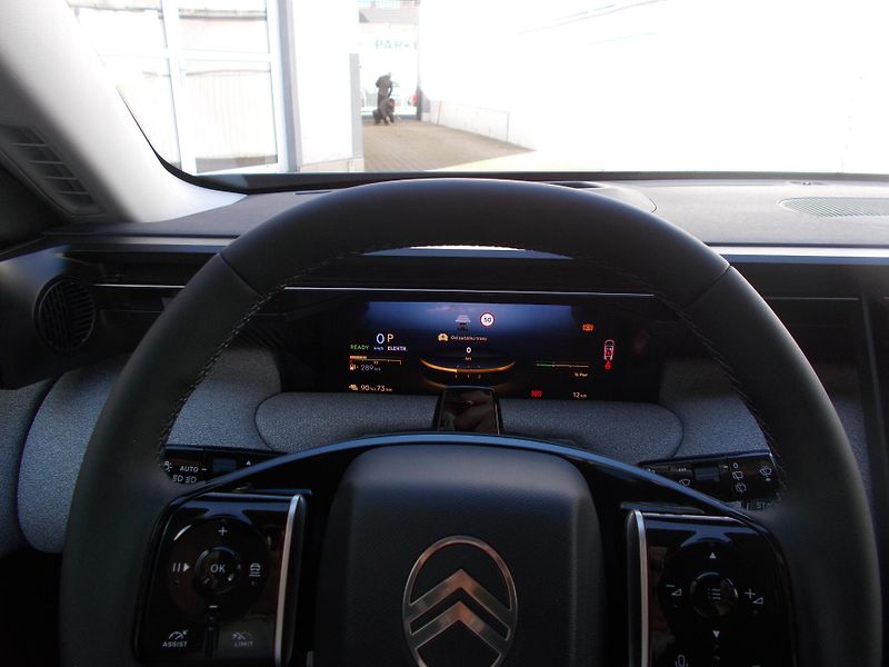 Citroën C5 Aircross MAX Plug-in Hybrid 225 Automat - fotka 13 z 15