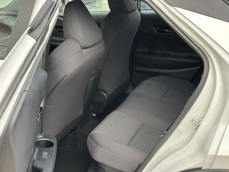 Toyota C-HR (2026) 1,8 HEV COMFORT  - fotka 8 z 14