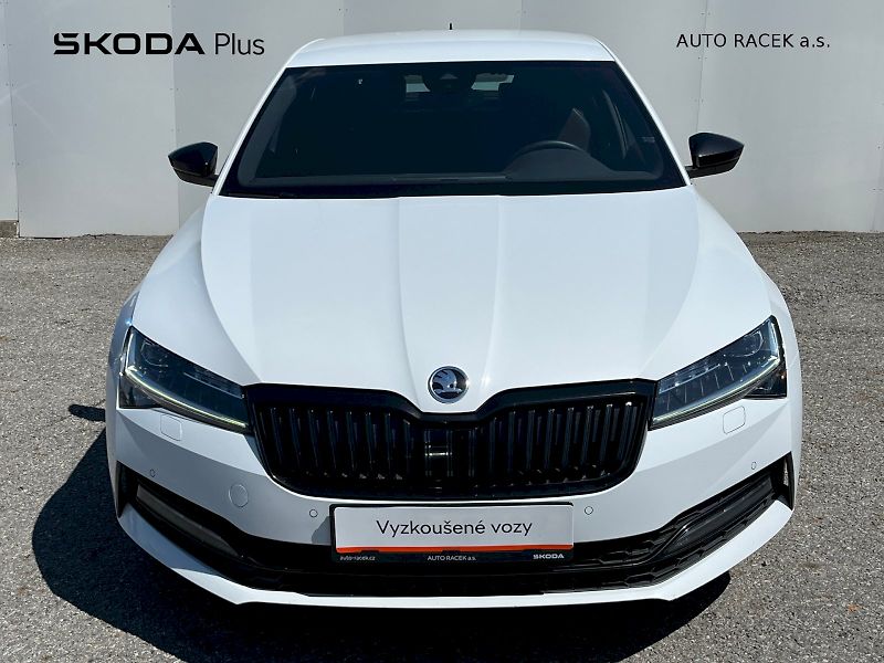 Škoda Superb (2022) 2.0 TSI 206kW SportLine 4x4 DS - fotka 4 z 27