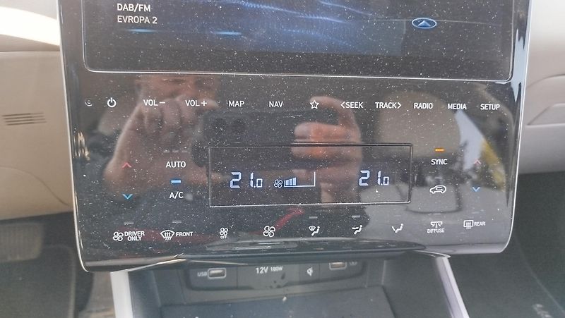 Hyundai Tucson (2023) 1.6 T-GDI Plug-in-Hybrid  4x4  - fotka 7 z 34