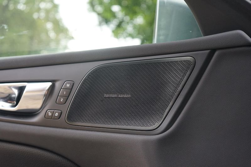 Volvo V60 CC B4 diesel Kůže 360 H/K NezT - fotka 17 z 35