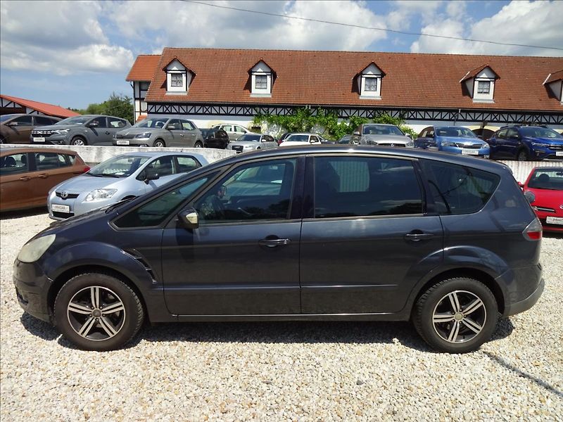 Ford S-MAX 2.0TDCI 103KW - fotka 3 z 44
