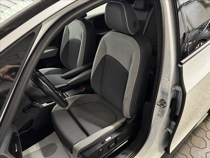 Volkswagen ID.3 150kW MAX 1ST PLUS PRO PERF. - fotka 33 z 46