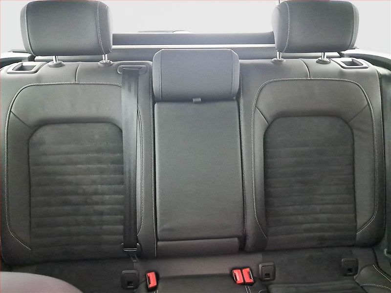 Volkswagen Passat (2020) 2.0 TDI, Automat, Serv.kniha - fotka 10 z 22