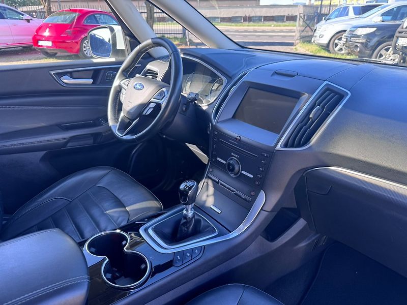 Ford Galaxy (2016) 2,0 TDCI 132KW 1. MAJ TITAN 7X - fotka 44 z 50