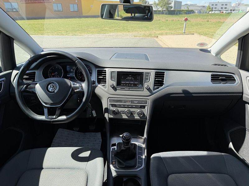 Volkswagen Golf Sportsvan 1.2 TSI KLIMA SERVISKA 2X KOLA - fotka 12 z 44