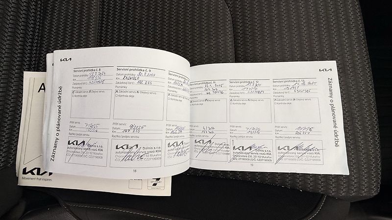 Kia Ceed (2022) 1.5 T-GDI,ČR,SERVIS,1 MAJITEL - fotka 15 z 15