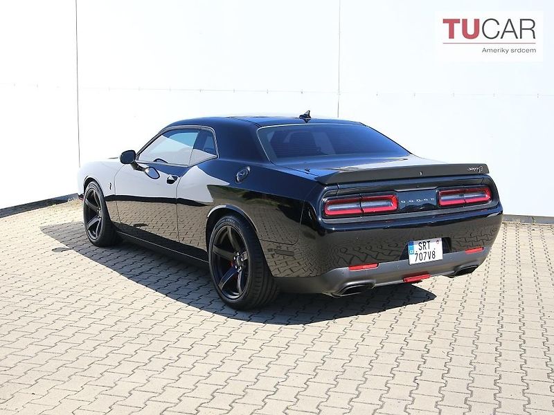 Dodge Challenger (2019) Hellacat 6.2 V8  - fotka 4 z 36