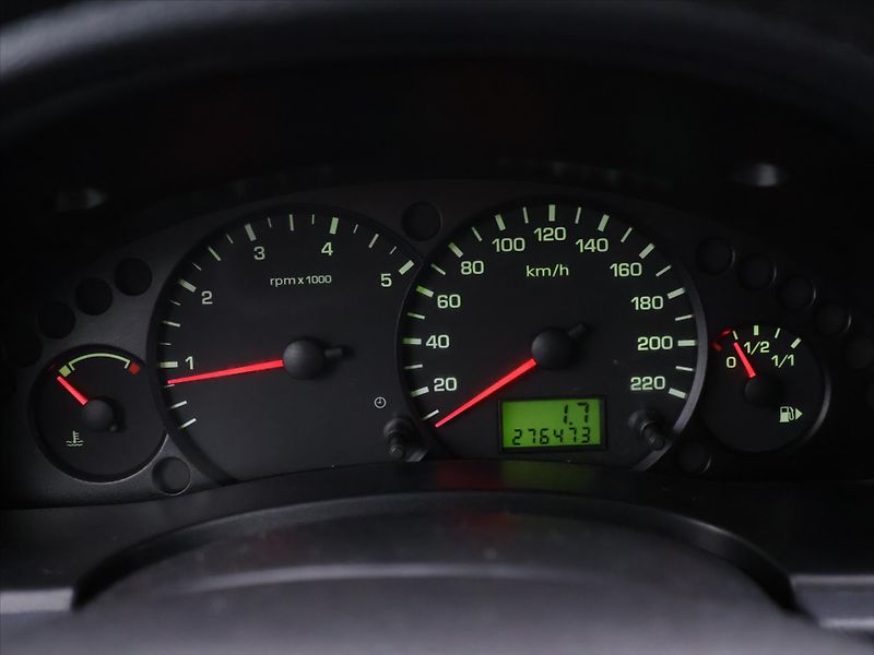 Ford Tourneo Connect 1,8 TDCi 81kW 110 Sport - fotka 14 z 24