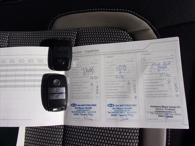 Kia Ceed 1,6 CRDi Exclusive SW - fotka 11 z 28