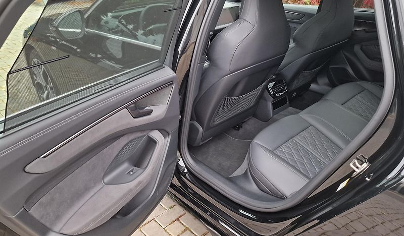 Audi A6 Avant (2025) quattro S-line Vzduch Pano Taž - fotka 29 z 52