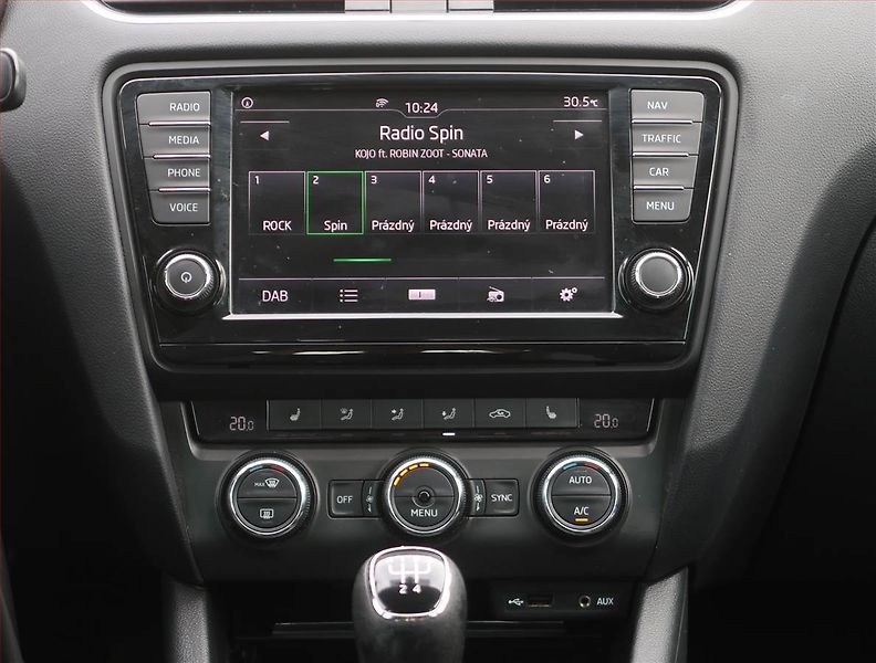 Škoda Octavia (2016) Ambition 1.6 TDI, Navi - fotka 12 z 22