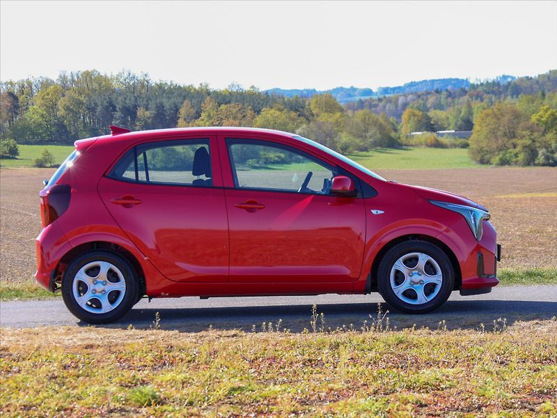 Kia Picanto 1,0 DPi 46kW Comfort CZ 1.Maj - fotka 8 z 37