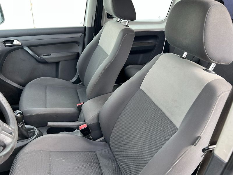 Volkswagen Caddy (2013) MAXI 2.0TDi 103kW! ČR! TAŽNÉ - fotka 16 z 21