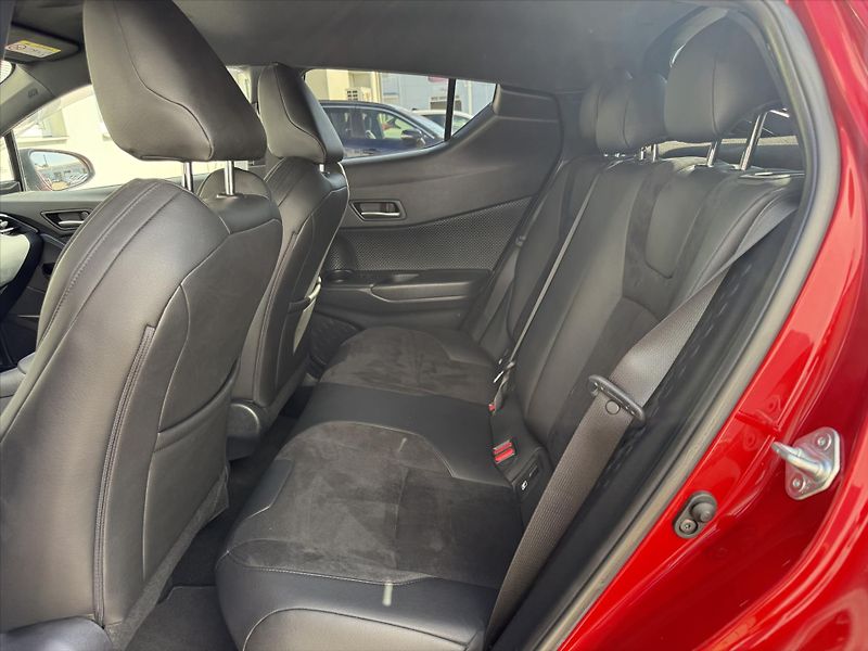 Toyota C-HR 2,0 Selection Black Alcantara - fotka 10 z 20