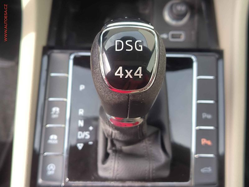 Škoda Superb (2019) 2.0 TDi 4x4, 2.maj,ČR, L&K - fotka 20 z 34