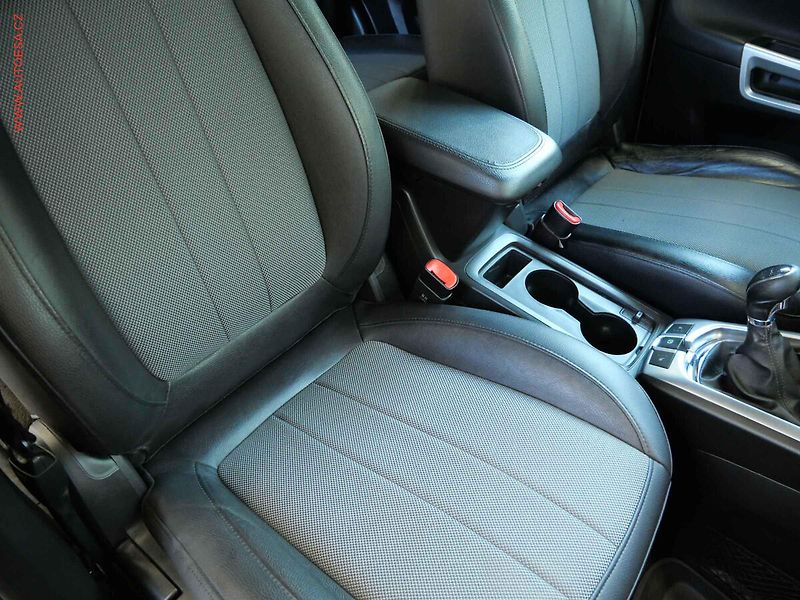 Opel Antara (2015) 2.2 CDTi, AC, tempo, park - fotka 11 z 22