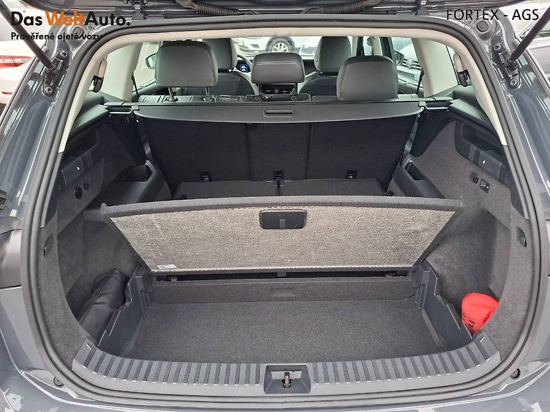 Volkswagen Tayron (2025) 2.0 TDI,142kW,DSG,4x4,Matrix,T - fotka 17 z 33