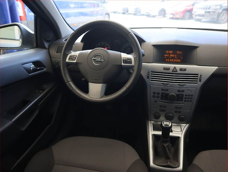 Opel Astra (2012) 1.6 16V, Serv.kniha, po STK - fotka 7 z 15