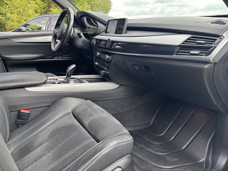 BMW X5 M PAKET X-DRIVE 40D - 230 kW - fotka 22 z 30