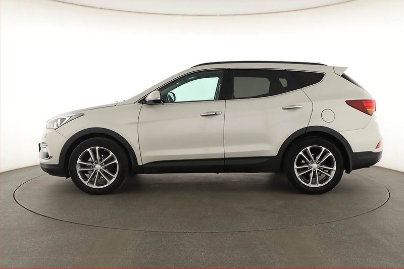 Hyundai Santa Fe (2016) 2.2 CRDi Blue, 4X4, Automat - fotka 3 z 20