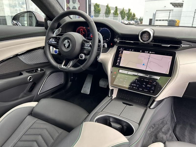 Maserati GranTurismo Trofeo PrimaSerie - 1/75 Anniv - fotka 17 z 32