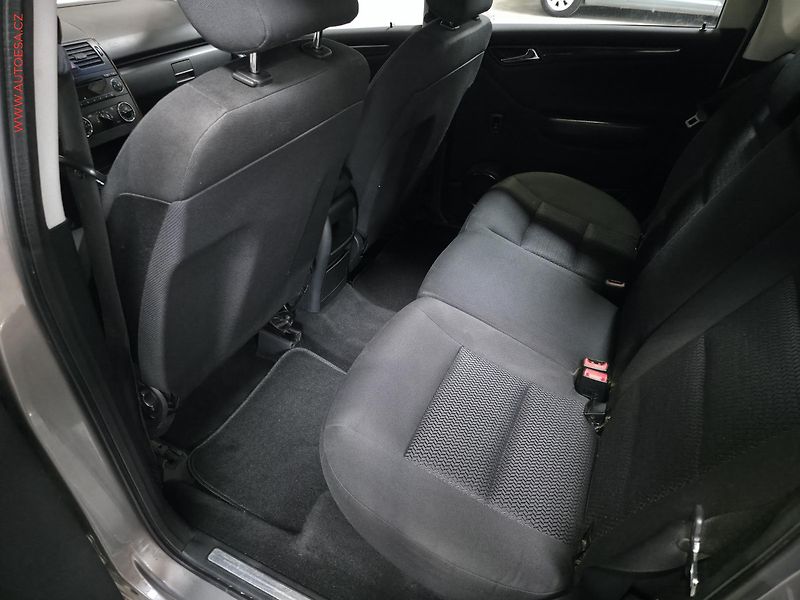 Mercedes-Benz Třídy A (2005) 1.7i, AC, STK4/28 - fotka 11 z 15